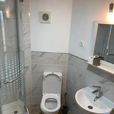 ベッド・アンド・ブレックファスト Mario 3*